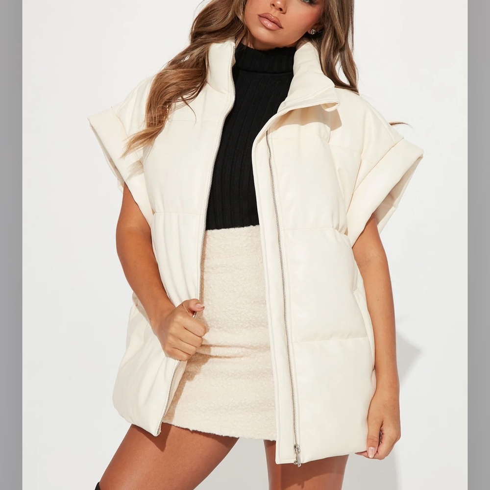 Influencer Puffer Vest - Cream